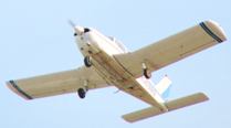 Cherokee 180: Modern hollow-shell aluminum aircraft fuselage, reinforced by three parallel, lengthwise 'stiffeners' exposed on the underside. Simple, fat, rectangular 